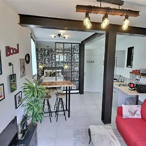  Appartement Centre-ville Avec Terrasse Indus
